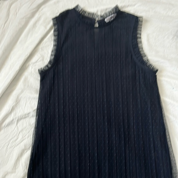 Chelsea28 deep navy blue crew neck tank top, sheer lace pokadot in XS - Picture 1 of 8